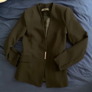 NWOT Black Zara Blazer with silver button closure collar less style size Medium